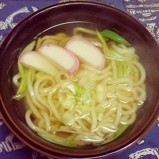 かまぼことねぎのうどん